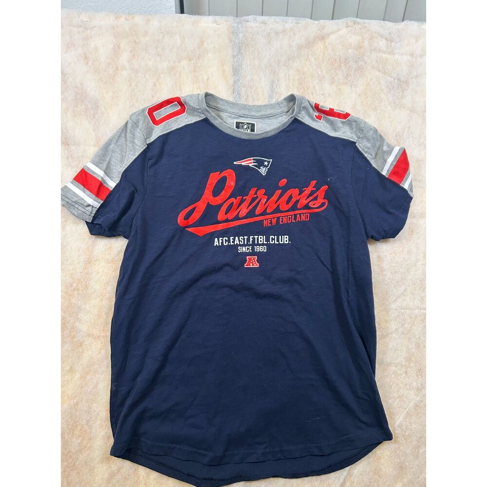 Women's New England Patriots shirt L